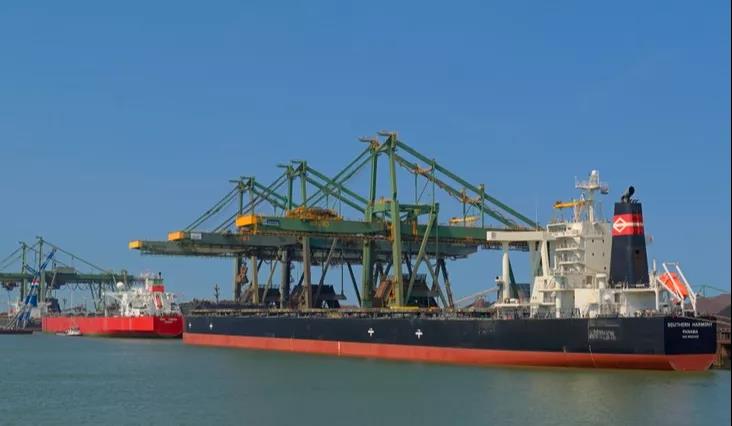 船员锚地堵疯, 港口wifi救火！小盒子挂船外, 船员上网嗖嗖嗖！...这个港口, 免费wifi会持续三年